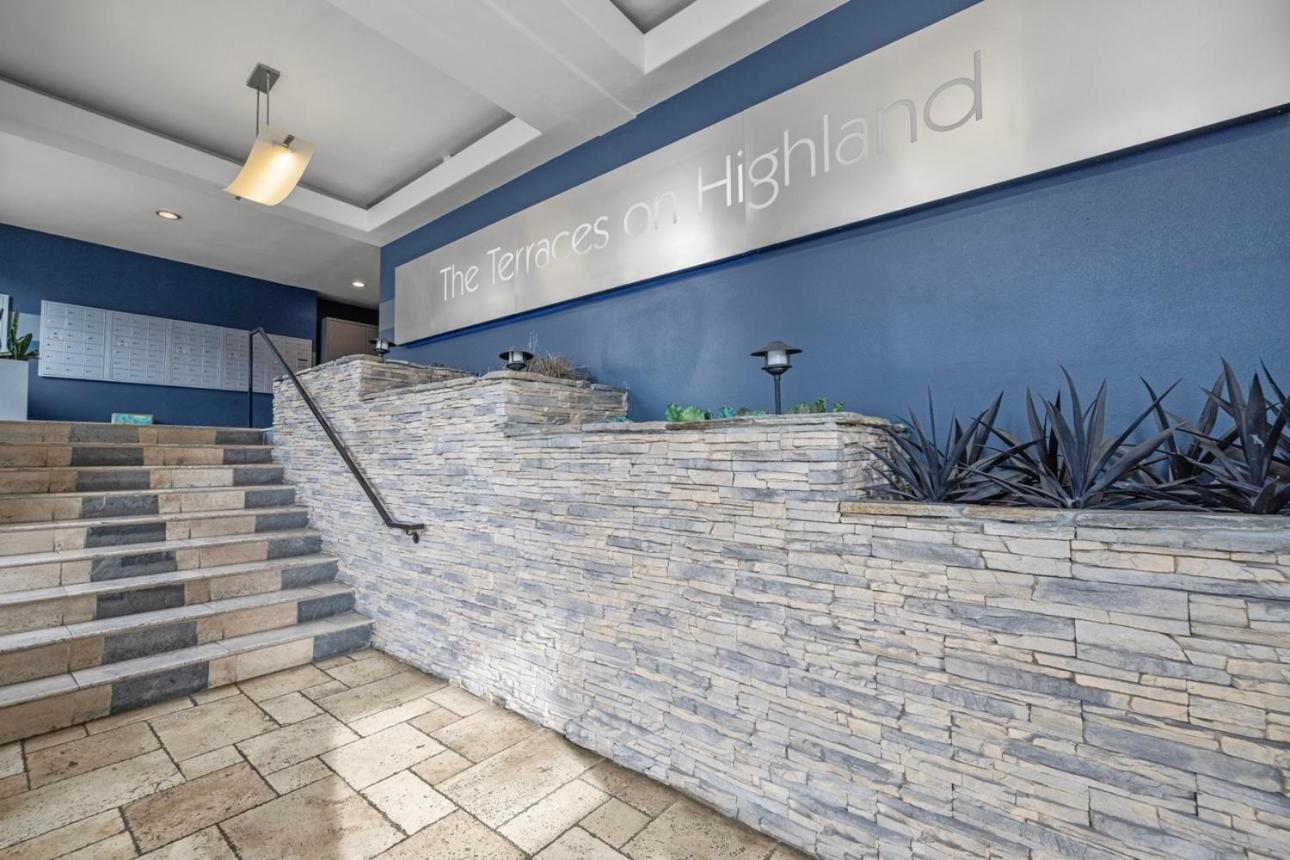 Elegant Hollywood Retreat - Spacious 2Br 2Ba Condo With Resort-Style Amenities Los Angeles Exteriér fotografie